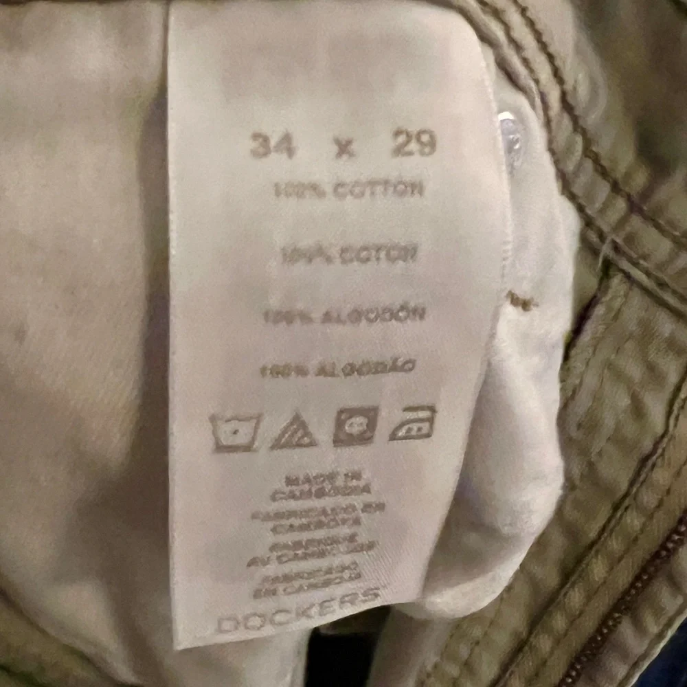 Wrangler Dri Fit Men’s pants sz 34/29 khaki, worn very little. Nice pants - Picture 2 of 6